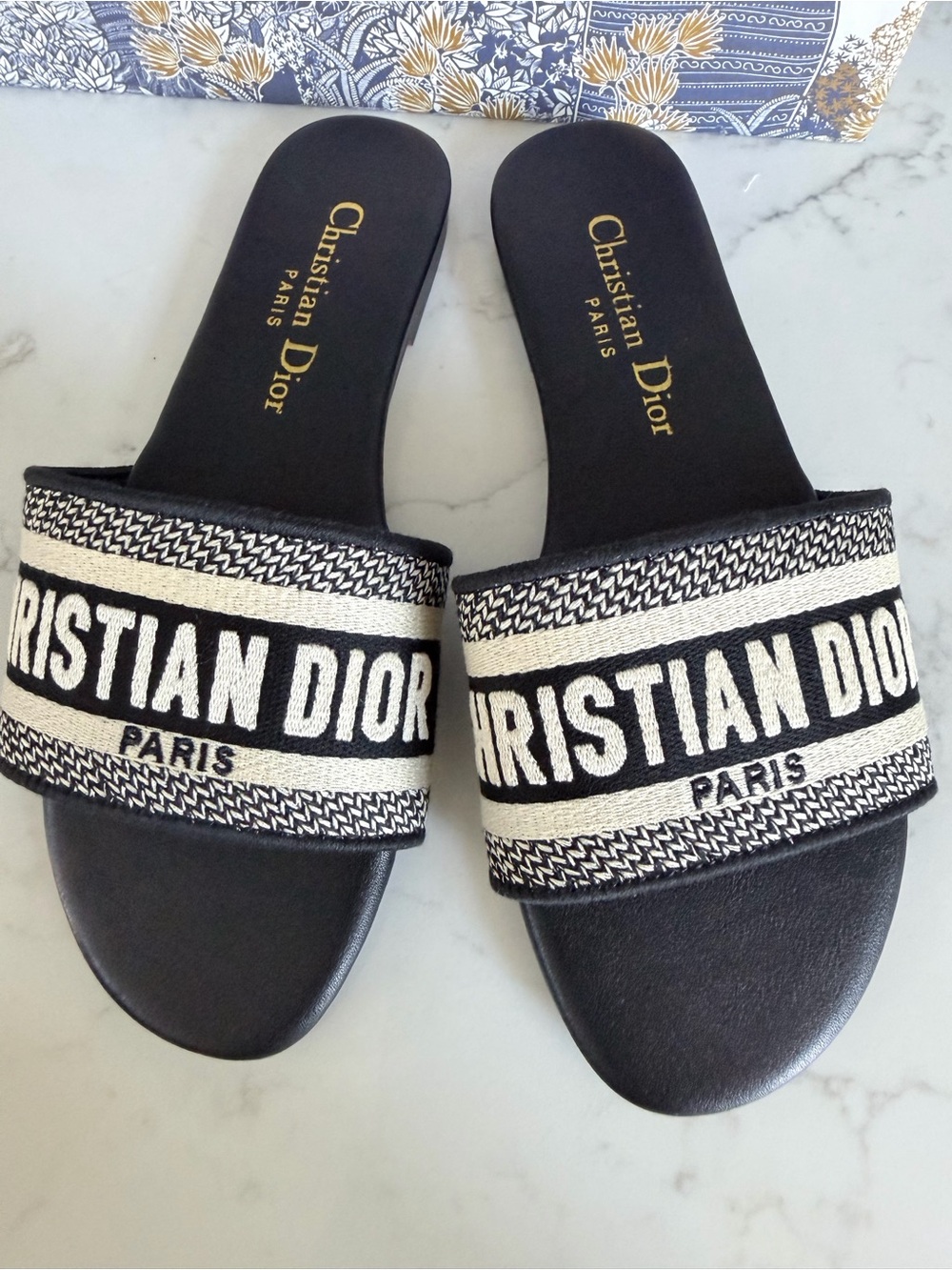 Dior Black and White Embroidered Logo Slide Sandals size 7 - Picture 9 of 9